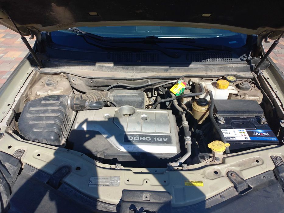 продати авто Chevrolet Captiva