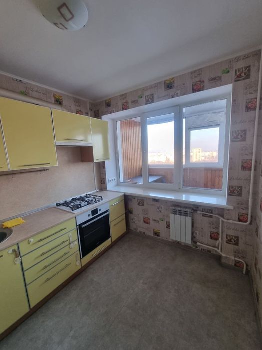 Продам видову велику 1 ком. Квартиру в центрі Хортицького району