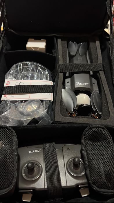 Drone Parrot ANAFI FPV – kit completo