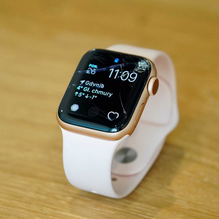 Wymiana szybki Apple Watch | MacLab Serwis Gdynia Trójmiasto