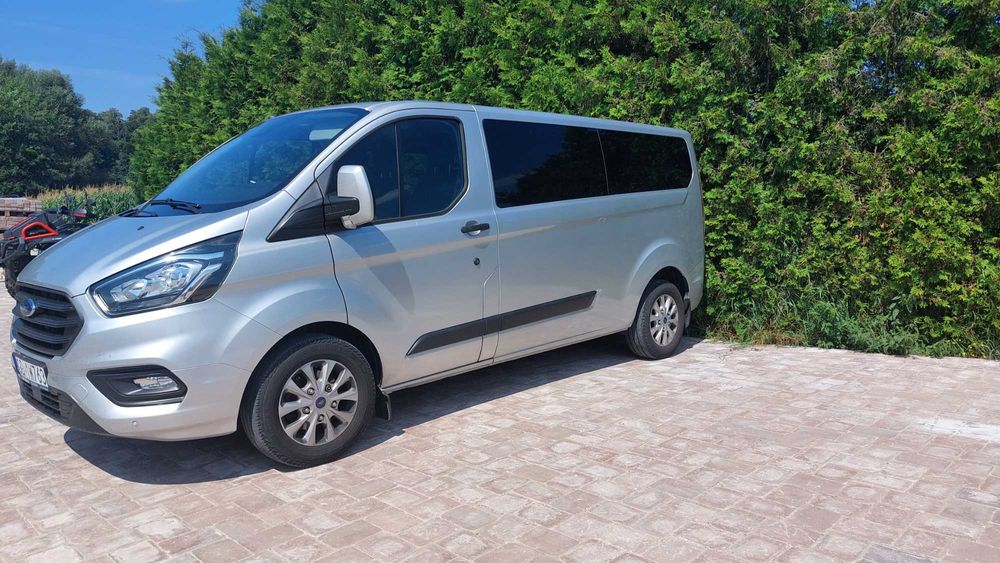 Wynajem busa wypożyczalnia busów bus 9 osobowy rent a car wypożyczę