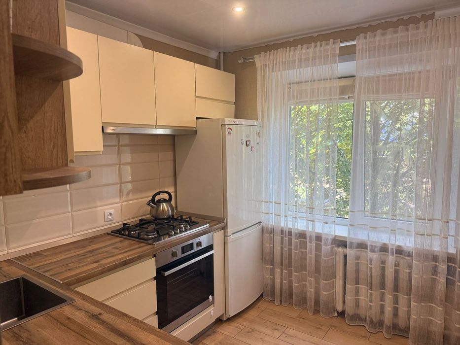 Продаж 2к квартири (епіцентр)