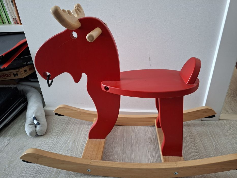 Alce-baloiço vermelho Ikea
