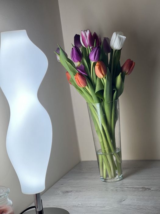 Настільна лампа