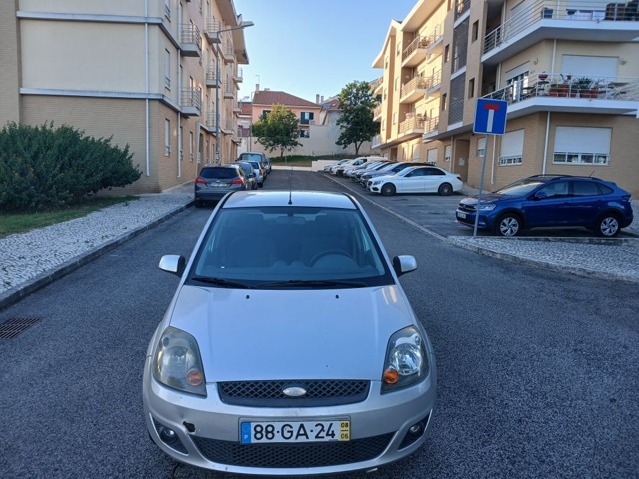 Ford fiesta ano 2008 impecável super económico