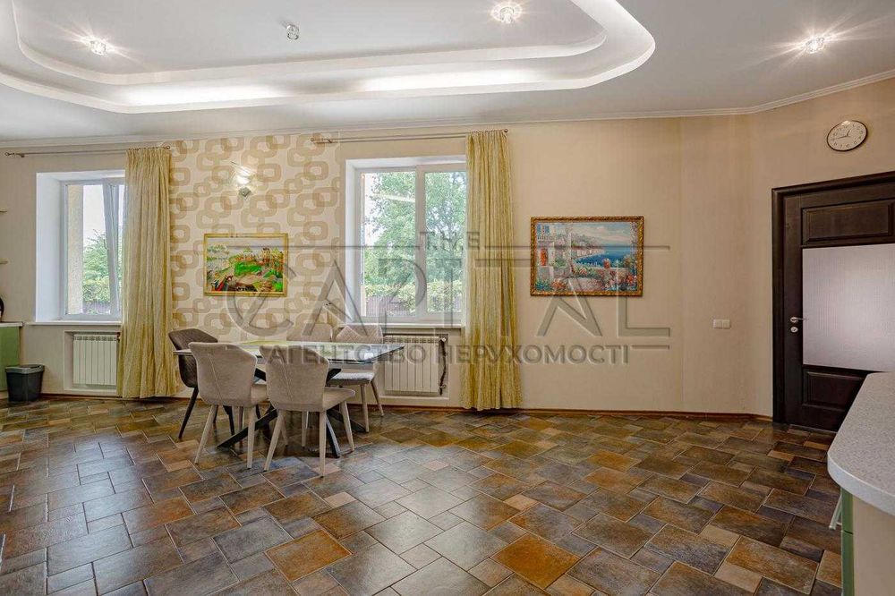 Оренда елітного будинку в Оболонському районі Київ  перша лінія Дніпра