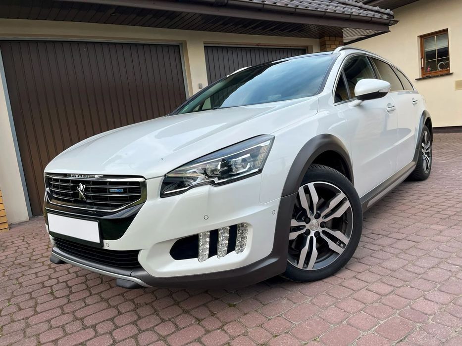 Peugeot 508 FULL LED • Panorama • BLIS • Navi • PDCx2+KAMERA • Automat