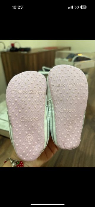 Sapatinho bebe n19 menina Chicco