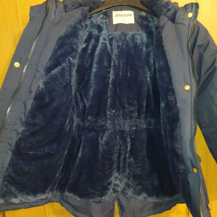 Kurtka zimowa dziecięca  z futerkiem 146