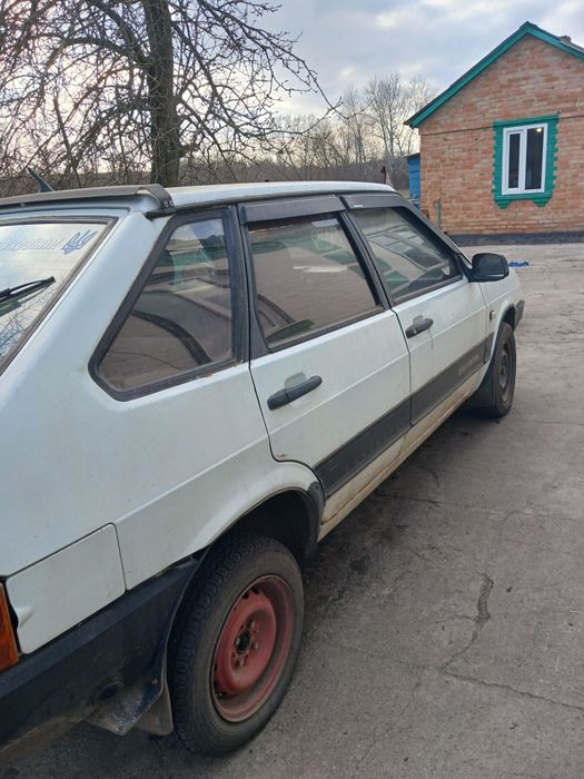 Продам машину  ВАЗ 2109