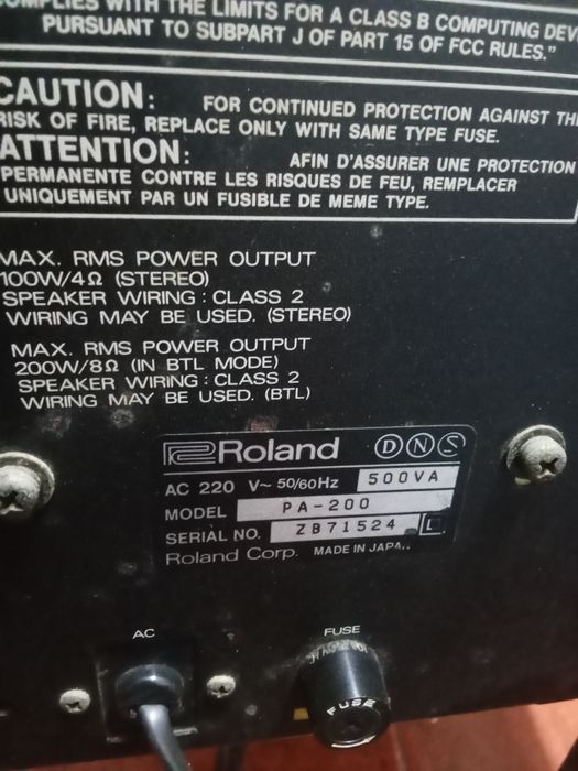 Mesa de Mistura Roland Amplificada