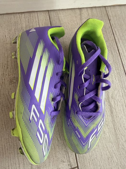 Продам дитячі футбольні бутси Adidas F50.