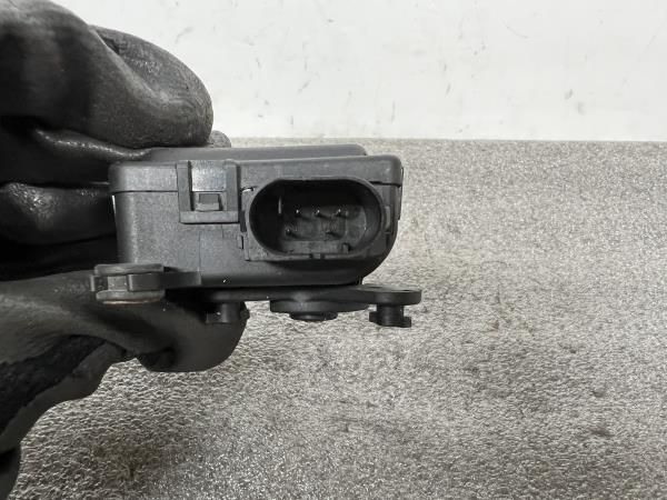 Motor da comporta da sofagem AUDI A4 (8D2, B5)