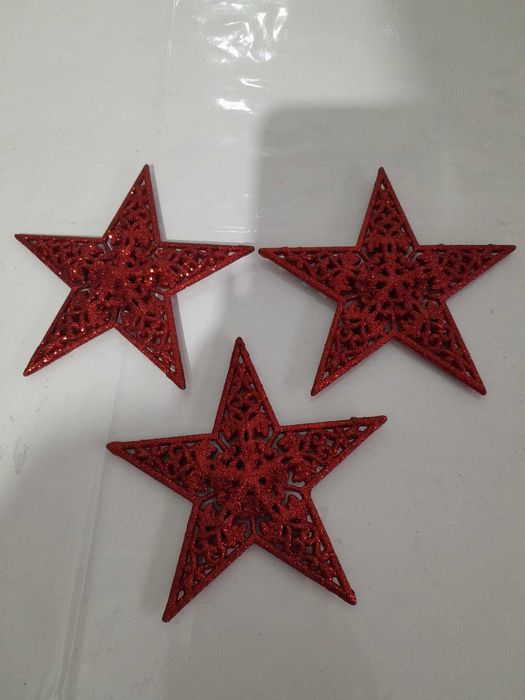 Estrelas decorativas de Natal vermelhas