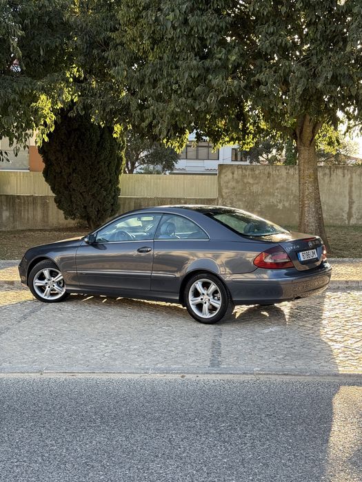 Mercedes-Benz CLK 270 CDI Automático — 2003 foto 3
