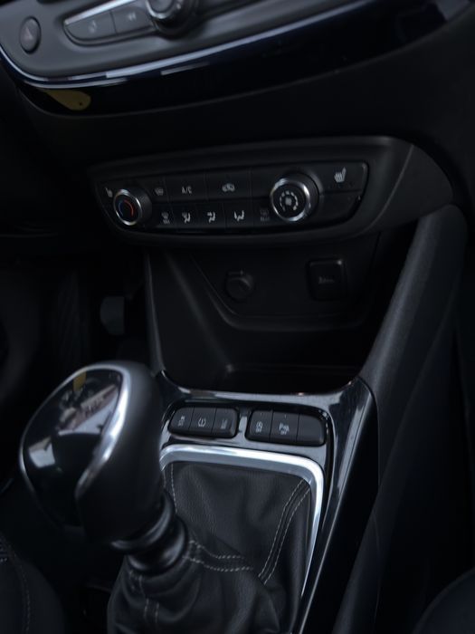 Opel Crossland x  benzyna 76 tkm ! Serwisowana
