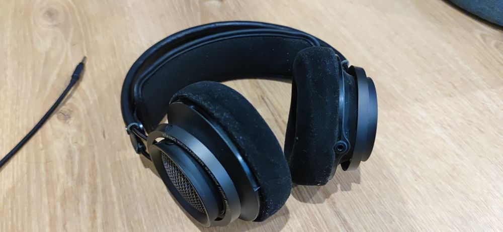 Headphones de estúdio Philips Fidelio x2hr