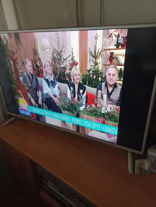 Telewizor.32c.LD+Nowy Pilot+Kabel+Kabel.USB.