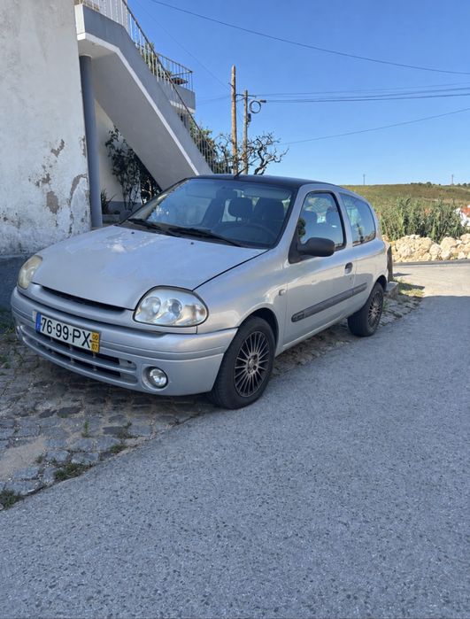 Renault Clio a GPL foto 2