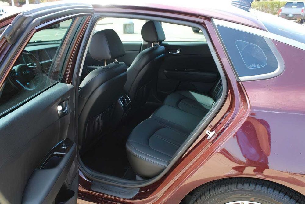 Kia Optima EX      2019