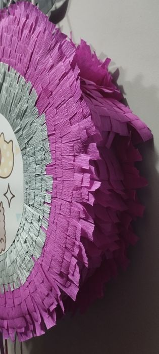 Piniata Koci Domek Gabi 45x 45x 8 cm