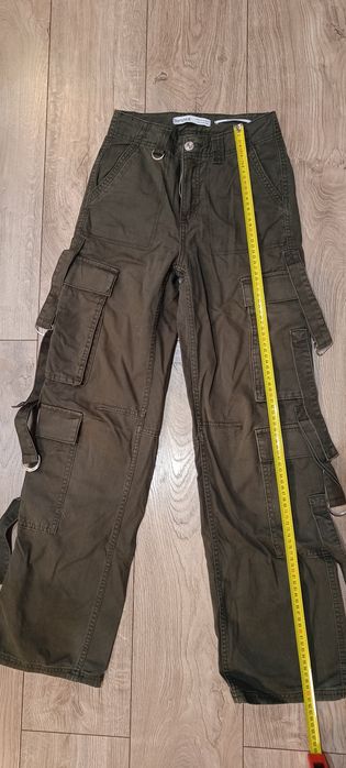 Spodnie bojówki Bershka roz 32
