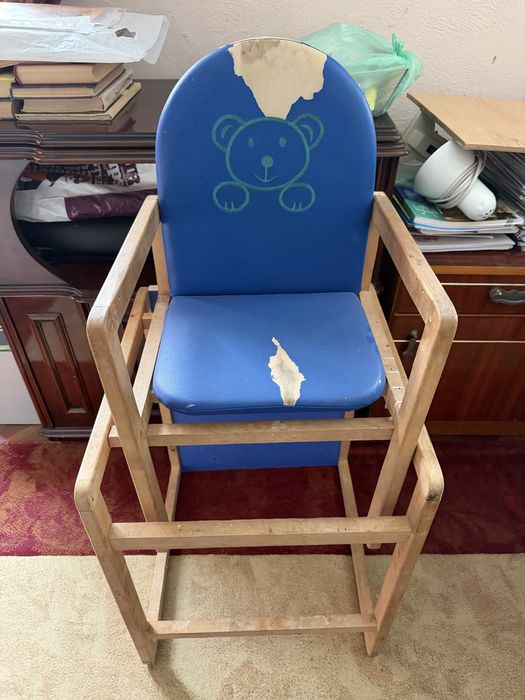 Столик і стілець для дитинки