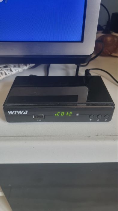 Tv philips plus dekoder dvbt2