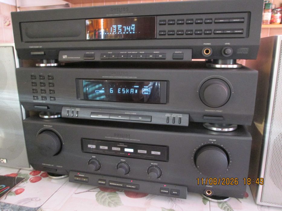 PHILIPS 900 series