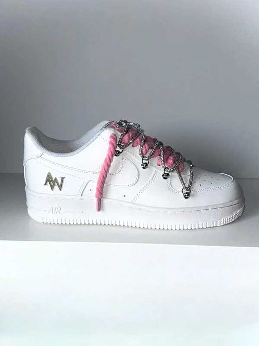 NIKE Air Force 1 Custom – Białe Premium z Unikalnymi Sznurowadłami