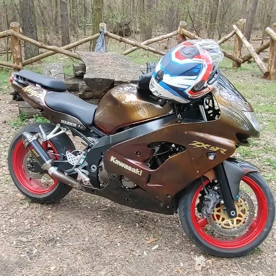 Kawasaki ZX9R 1999r