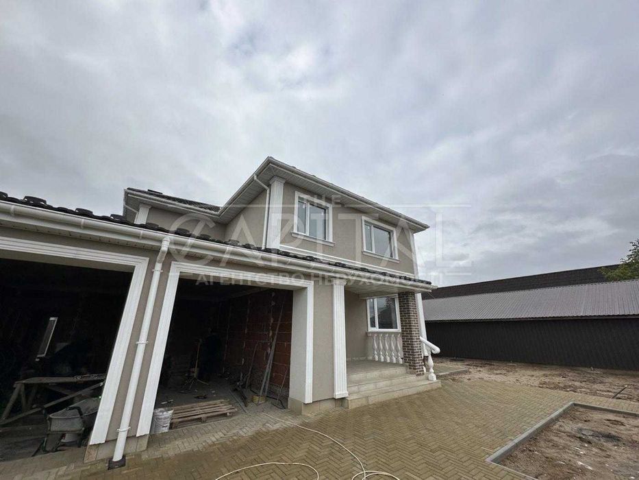 Продаж затишного будинку в Гатному, поруч Республіка, гараж