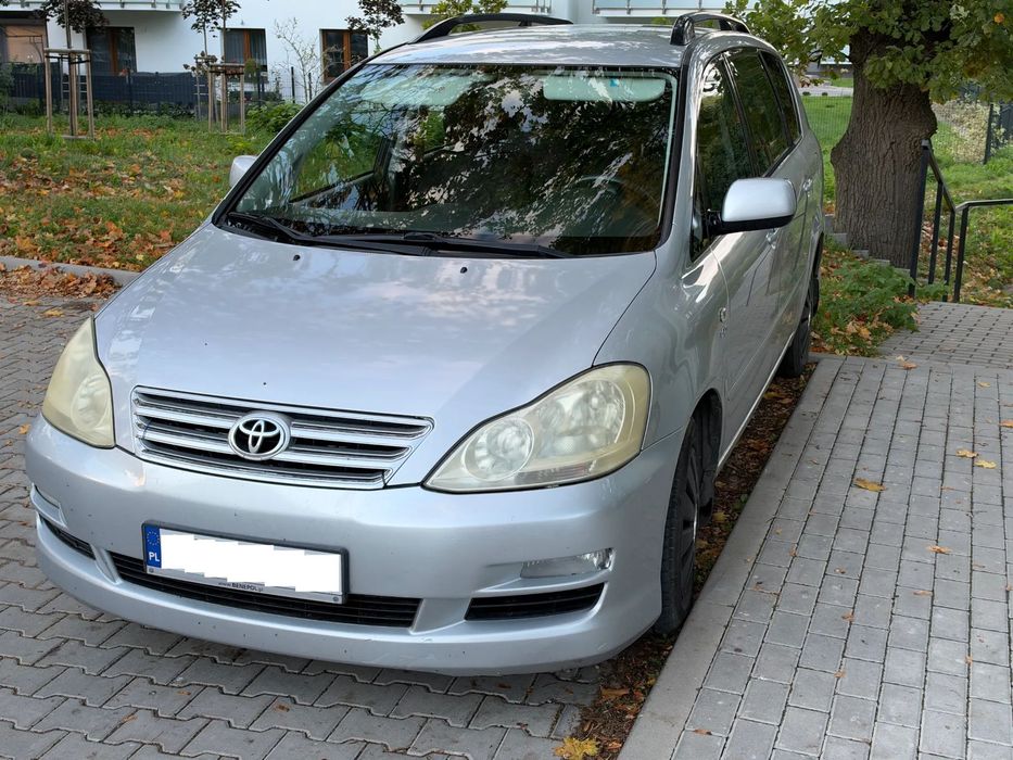 Toyota Avensis Verso