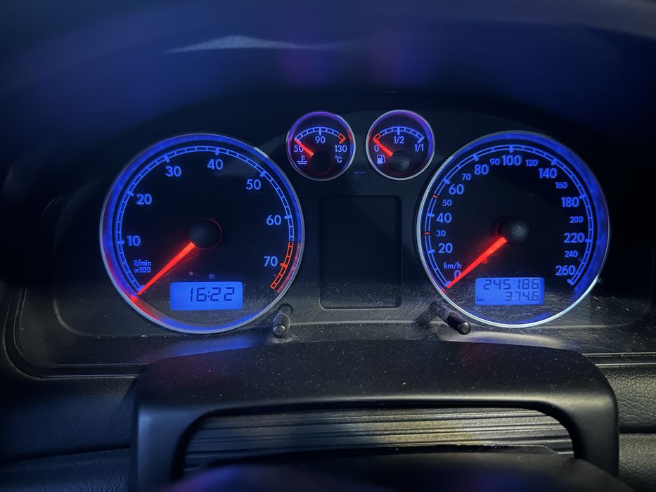 Volkswagen Passat B5 2002 | 1.6 бензин | Універсал | МКПП