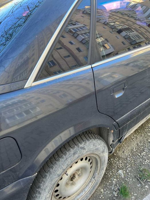 АУДІ А6  ,   2,6    1995р     АКП v6