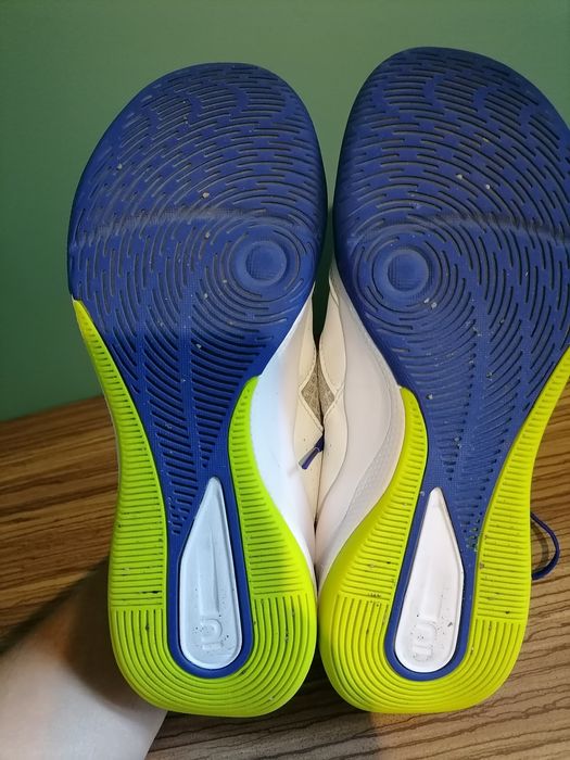 Buty do siatkówki