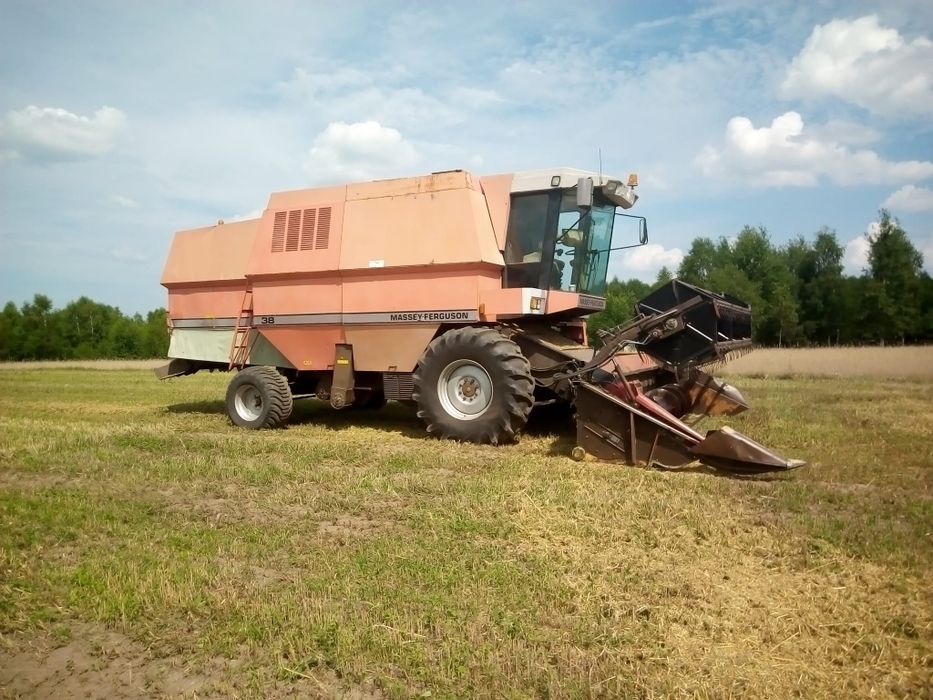 Kombajn zbożowy Massey Ferguson 38