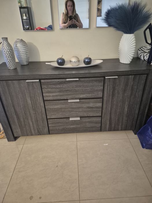 Conjunto de mesa e aparador, espelho