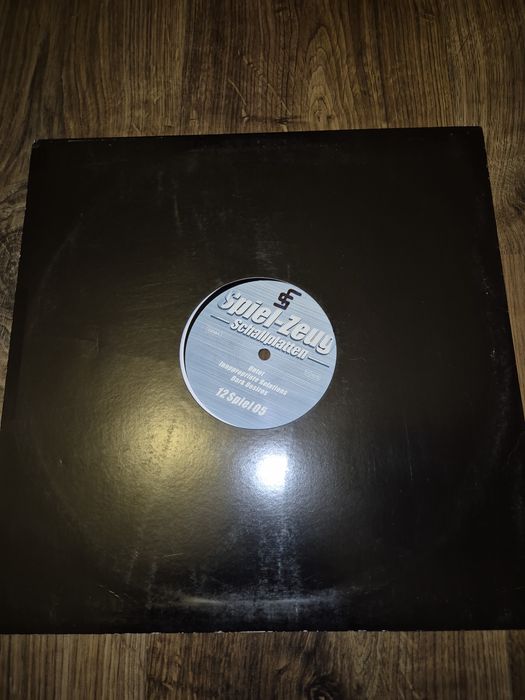 Clemens Neufeld - Untot [Spiel-Zeug] (winyl - techno)