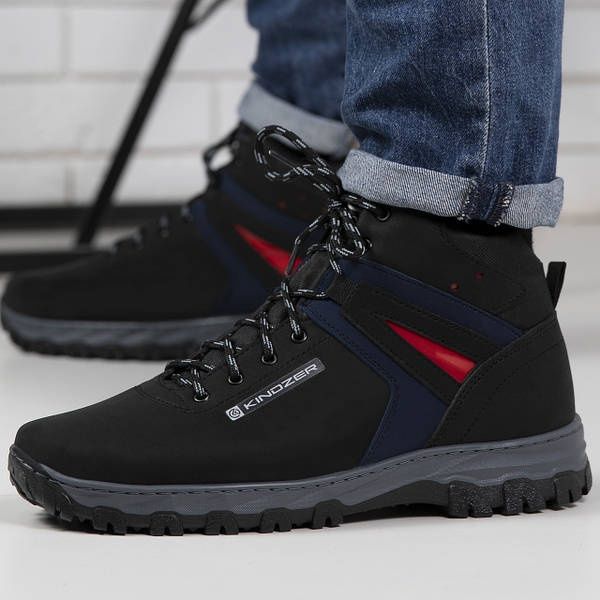 Чоловічі утеплені кросівки.