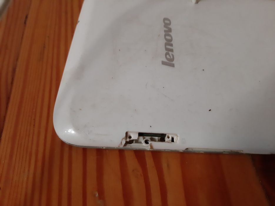 Планшет Lenovo 7cm