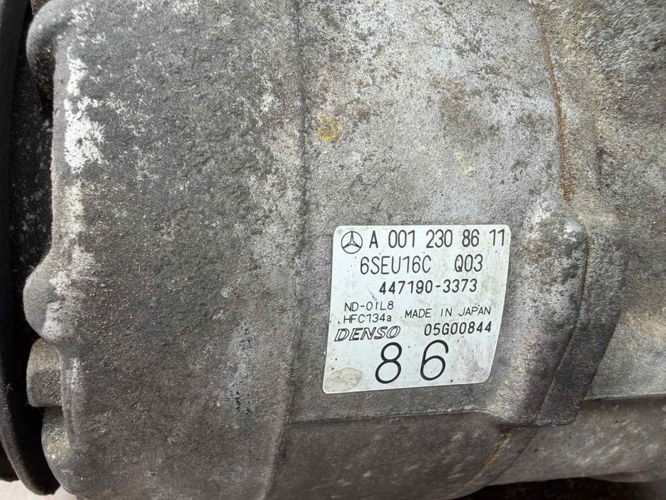 Компресор кондиціонера Mercedes Benz W211