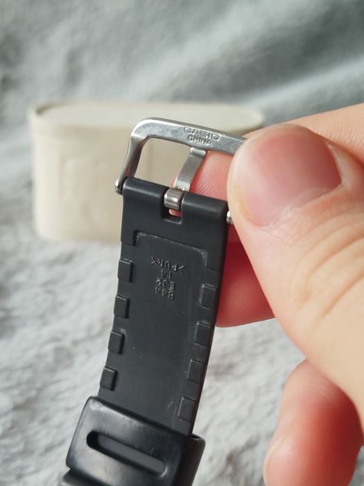 Zegarek Casio G-Shock GMD-S6900SM classic digital black shock resistan