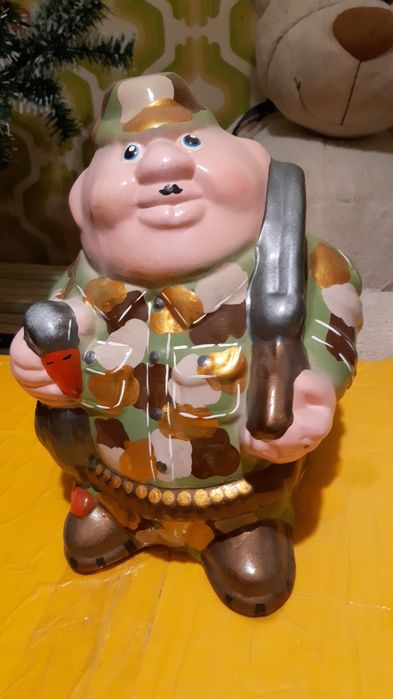 Продаются копилки на подарки.