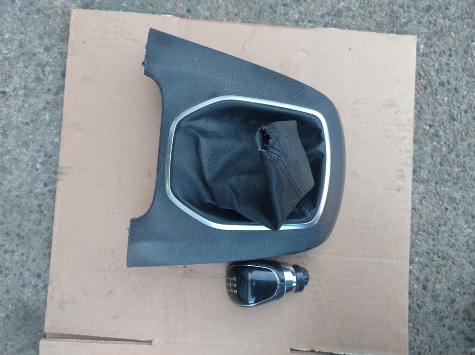 Gałka mieszek zmiany biegów Ford Fiesta MK7 Lift