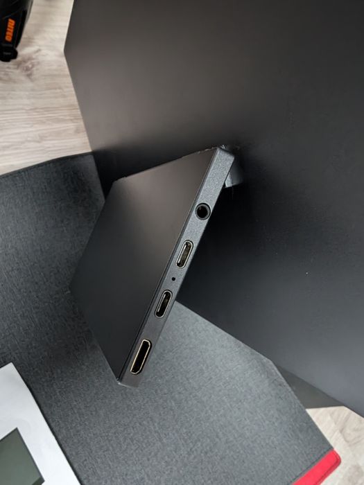 Przenośny monitor 14" full HD USB C HDMI 16:9 IPS  W-Led