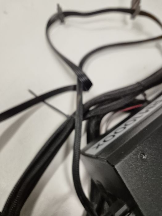 Fonte de alimentação Corsair RM1000x