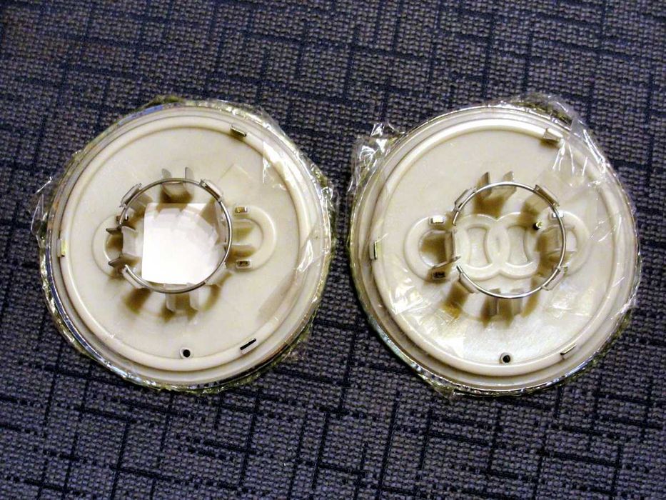 Peças Audi A3 / TT (centros, grelha, etc.)