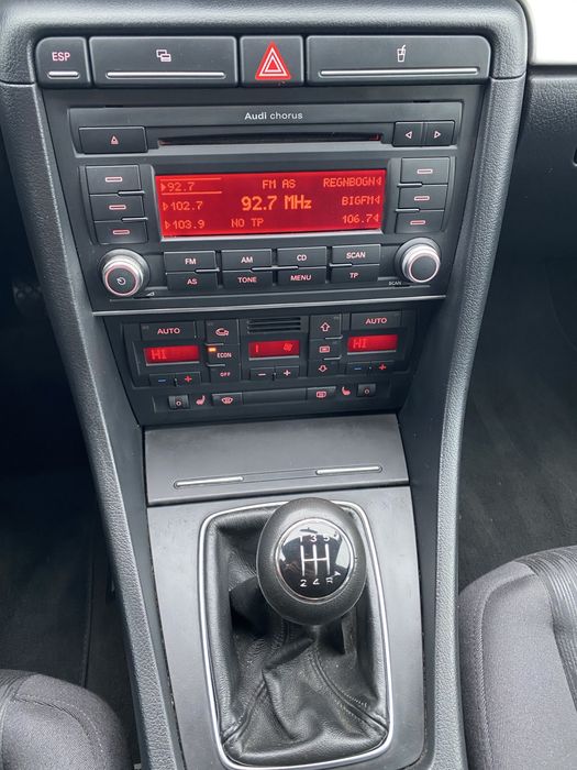 Audi  a4 b7  1.6 mрі бензин 2008р