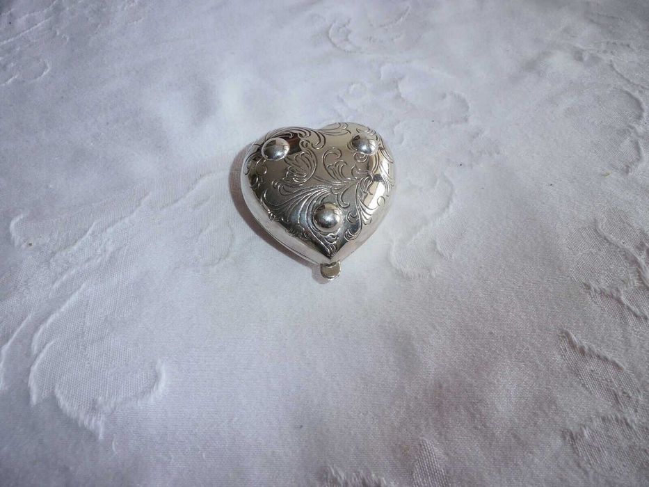 Pequeno guarda joias em prata de 925